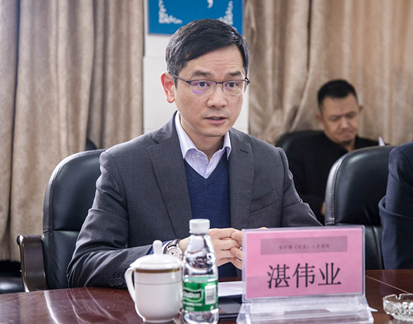 保時捷(中國)汽車銷售有限公司人才學(xué)院院長湛偉業(yè)